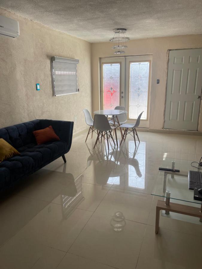La Casa De Mickey Appartement Ciudad Juárez Buitenkant foto
