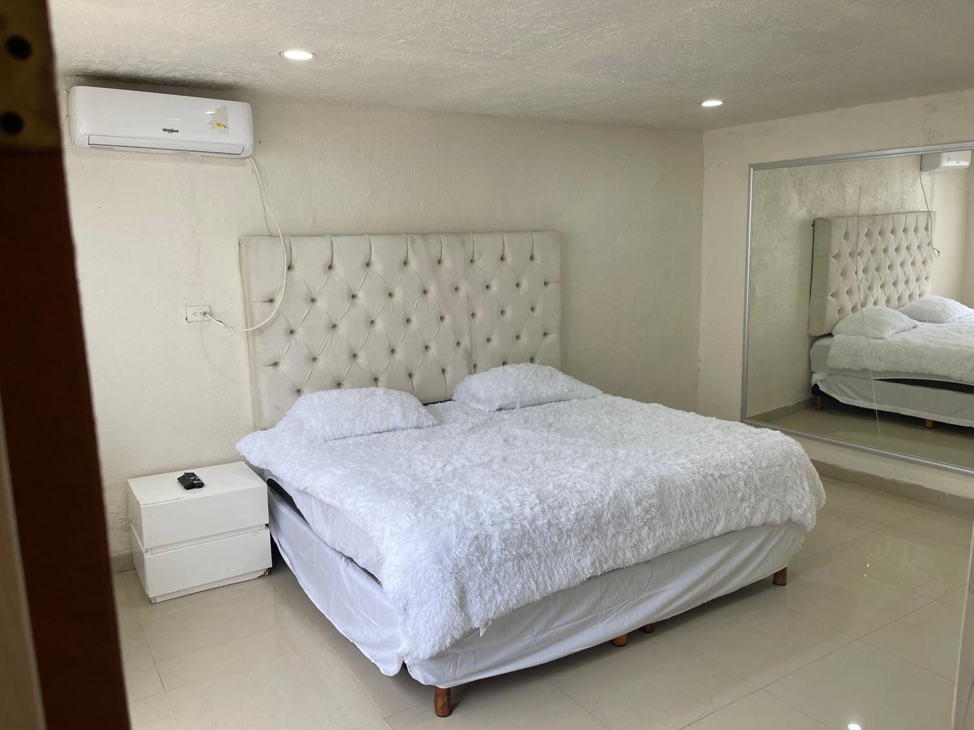La Casa De Mickey Appartement Ciudad Juárez Buitenkant foto